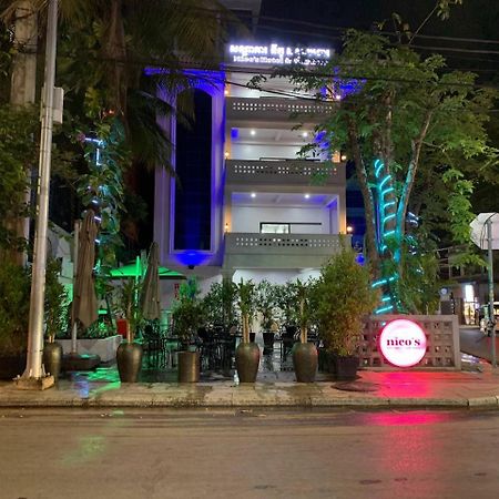 Nico'S Hotel And Skybar Siem Reap Ngoại thất bức ảnh