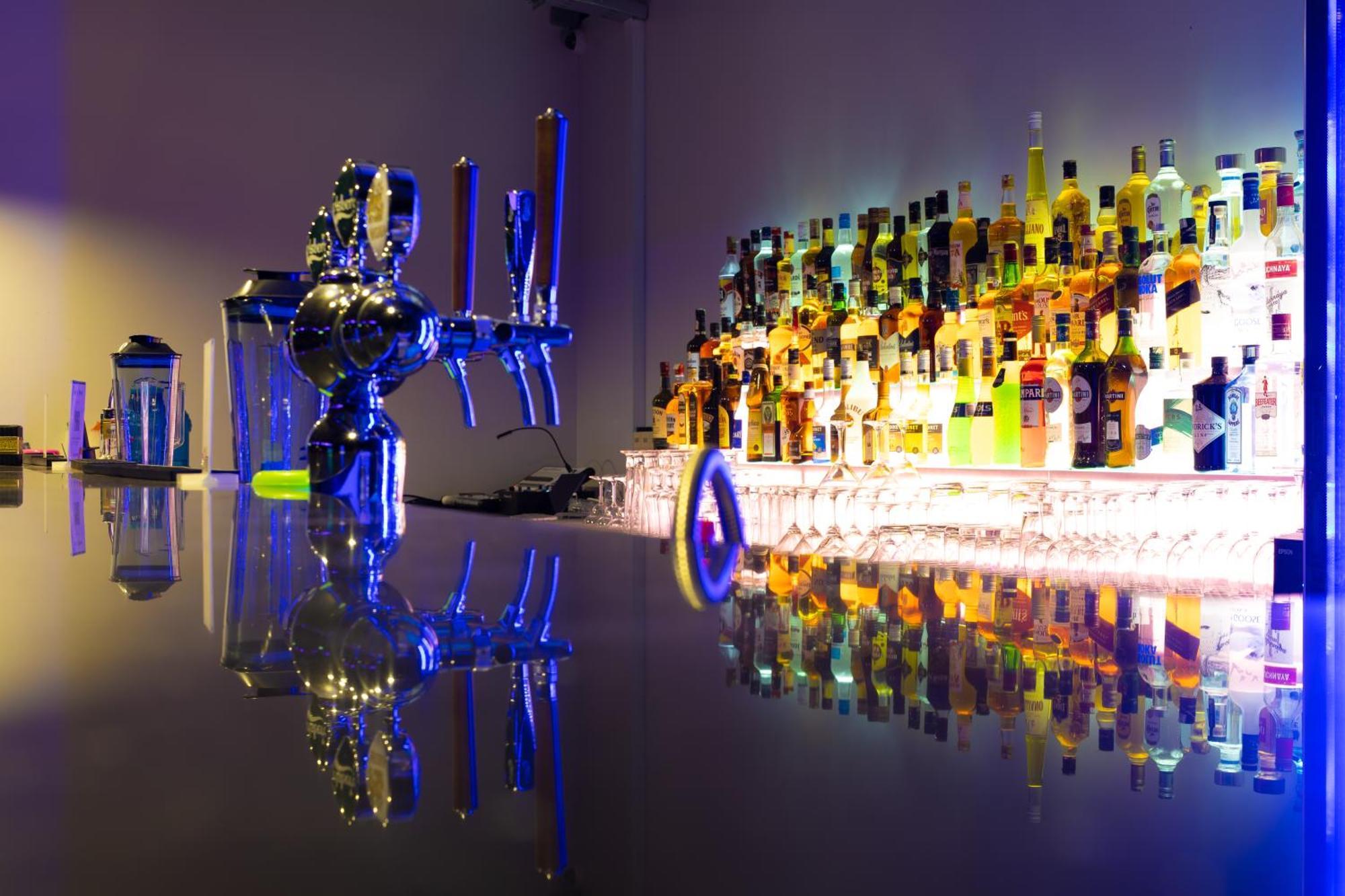 Nico'S Hotel And Skybar Siem Reap Ngoại thất bức ảnh